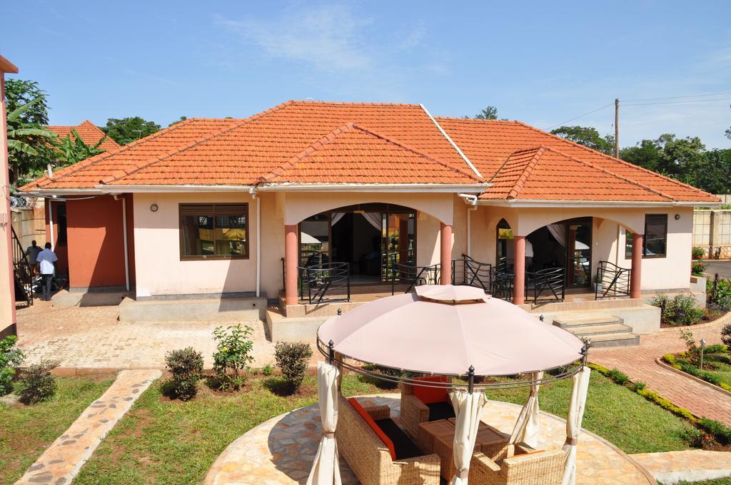 ג'ינג'ה Signature Hotel Apartments מראה חיצוני תמונה